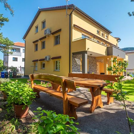 Apartments Gracia Baška Eksteriør billede