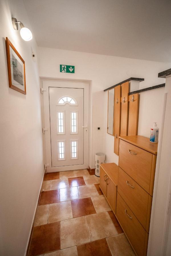 Apartments Gracia Baška Eksteriør billede