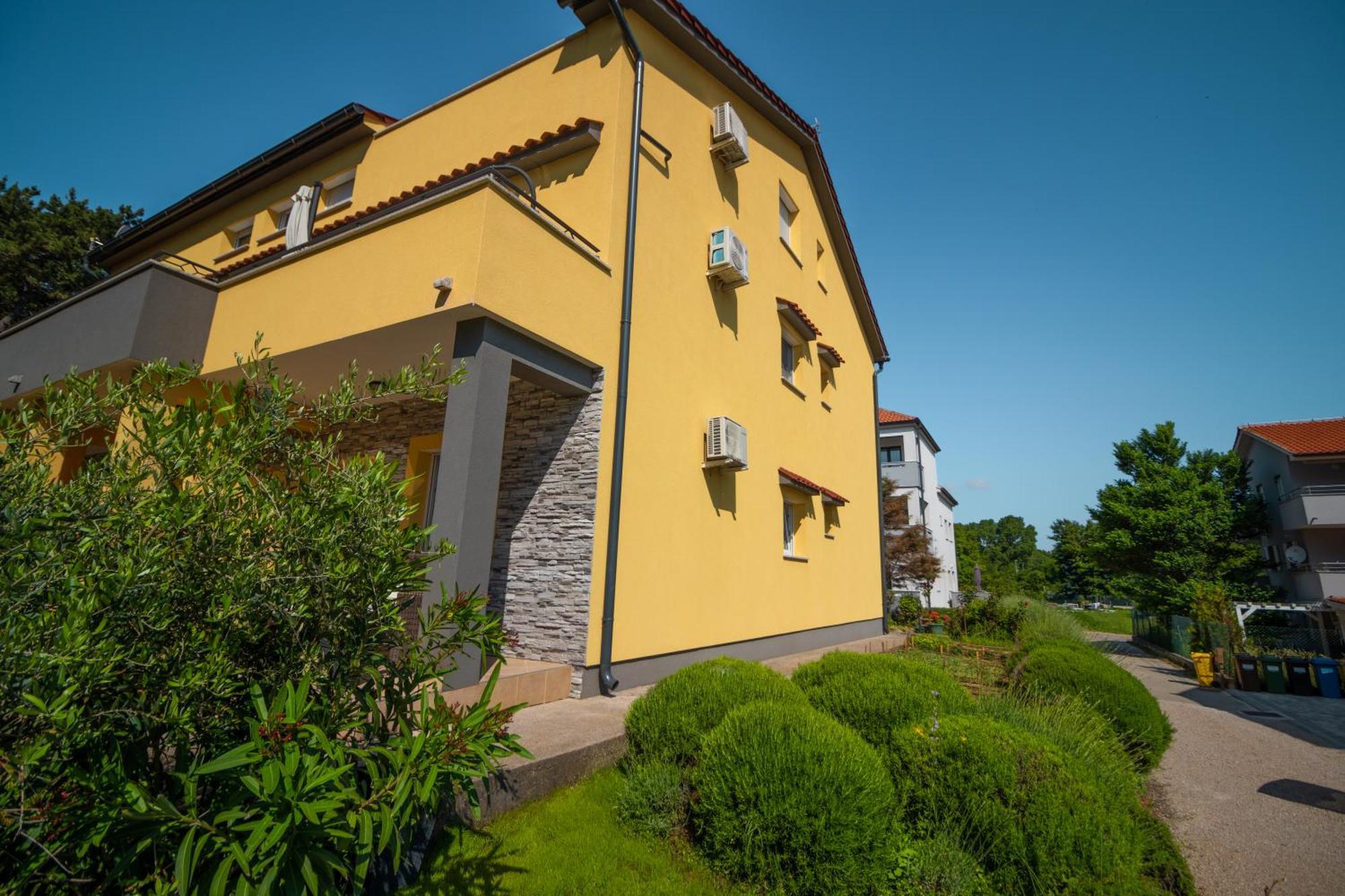 Apartments Gracia Baška Eksteriør billede